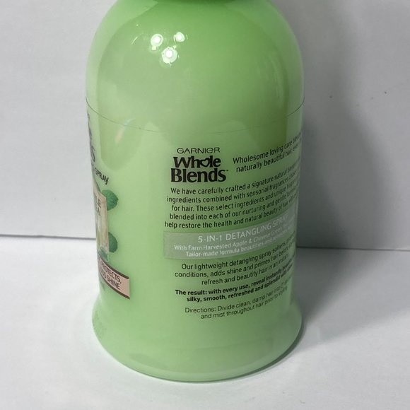 Garnier Whole Blends 5-in-1 Detangling Spray 4 Bottles 5 FL OZ DISCONTINUED - Picture 7 of 16